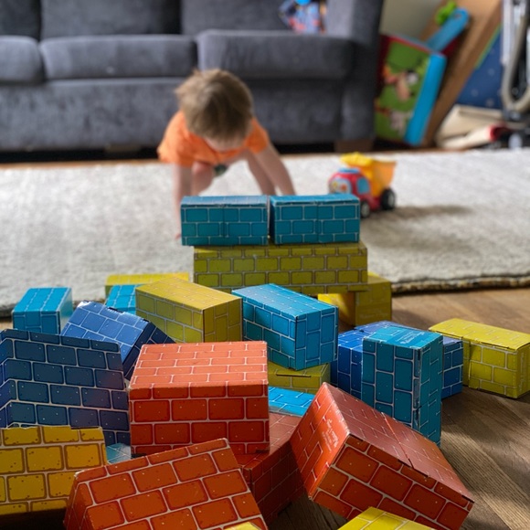 Meet your Posher, Amy - Picture 3 of 5